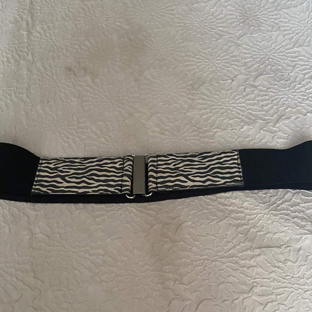 Source Unknown Zebra Pattern Black and White Belt